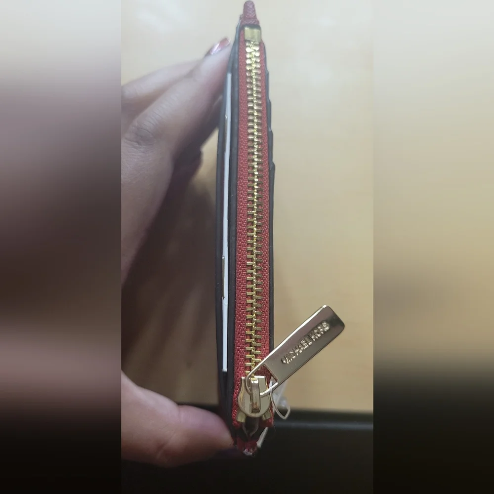 MK Jet Set Travel Wallet - Chili Red - Picture 2 of 5